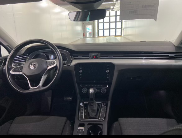 Volkswagen Passat 2.0 TDI DSG Aut Business photo 2