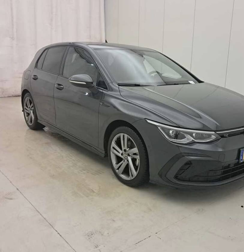 Volkswagen Golf VIII. 2.0 TDI R-Line