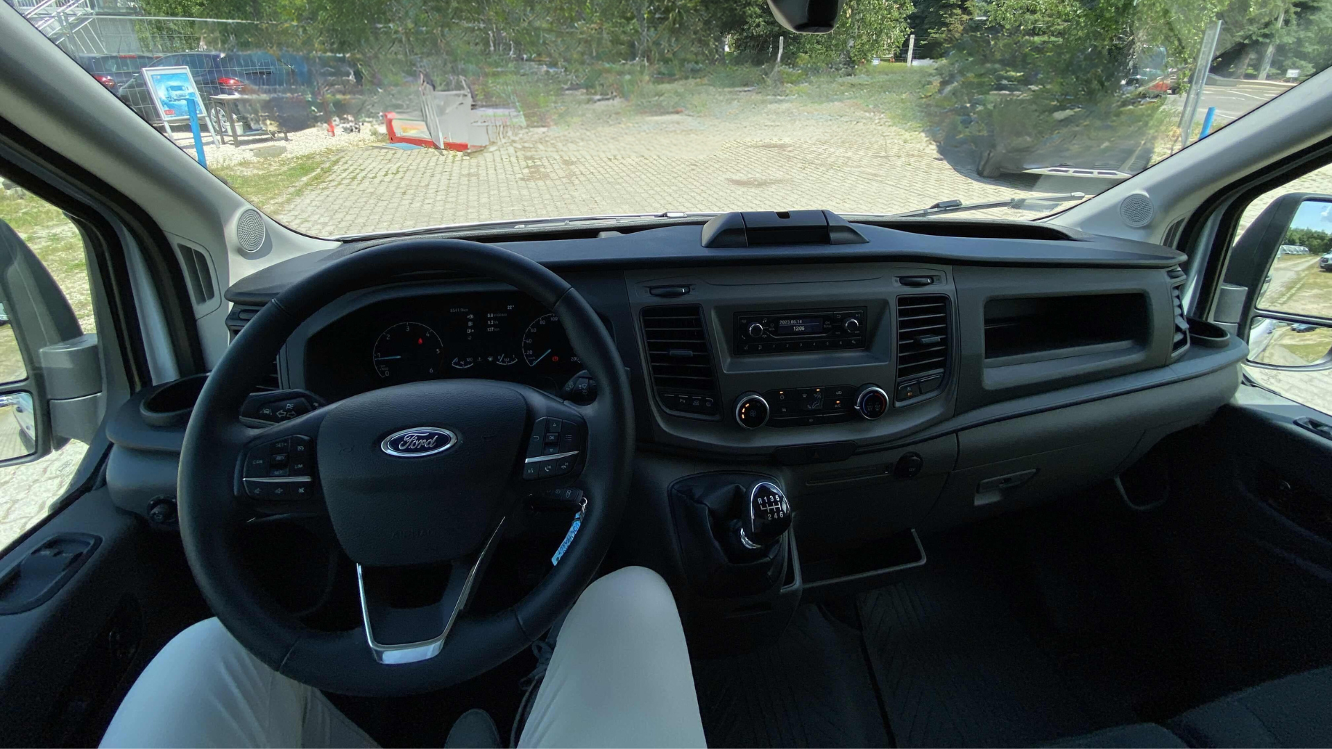 Ford Transit 2.0 TDCi photo 3